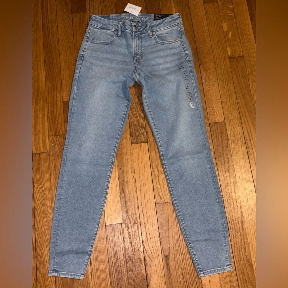 American Eagle Next Level Curvy High-Waisted Jegging - Picture 4 of 13